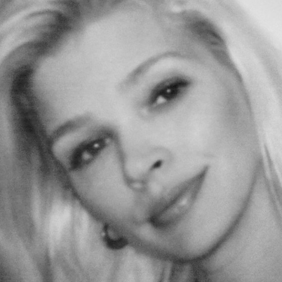 Meet your Posher, Amanda - Picture 1 of 1